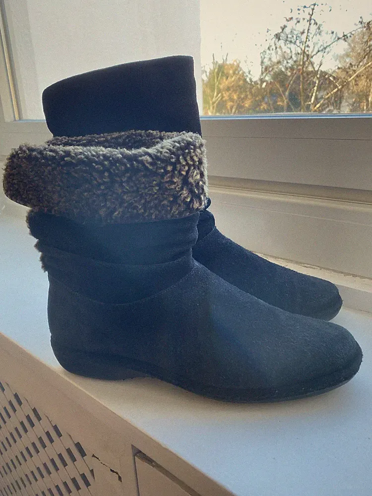 STUART WEITZMANN DAMEN WINTERSTIEFEL WILDLEDER SCHWARZ KUNSTPELZFUTTE GUMMISOHLE