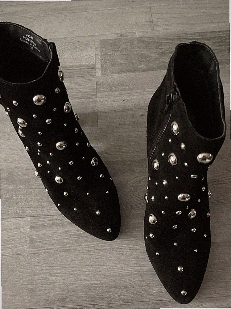 Stylischer Bootie , Schwarz, Nieten, Gr 39, Marke Office London