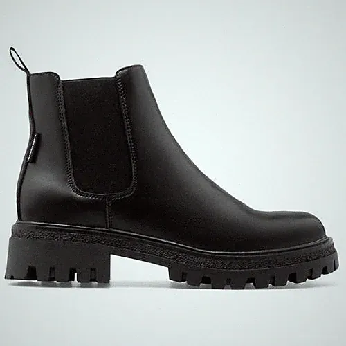 Superdry Damen Stiefeletten, elastische Einsätze, rutschfeste Gummisohle