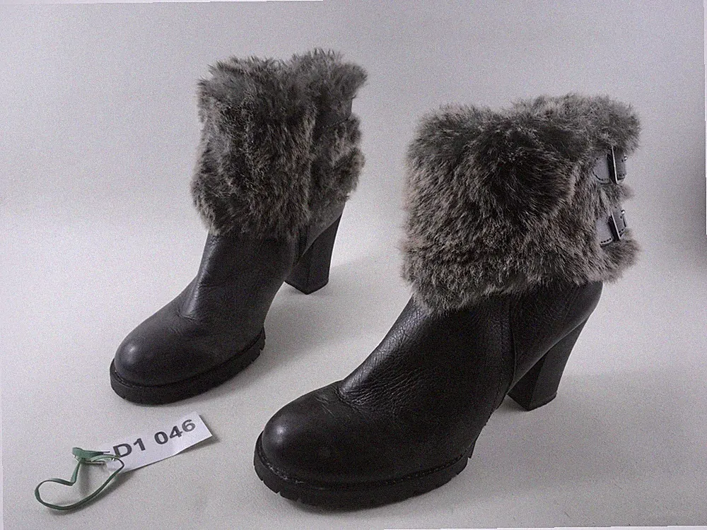 Tamaris Boots Damen Stiefeletten Winterstiefel EUR 39 D1 046