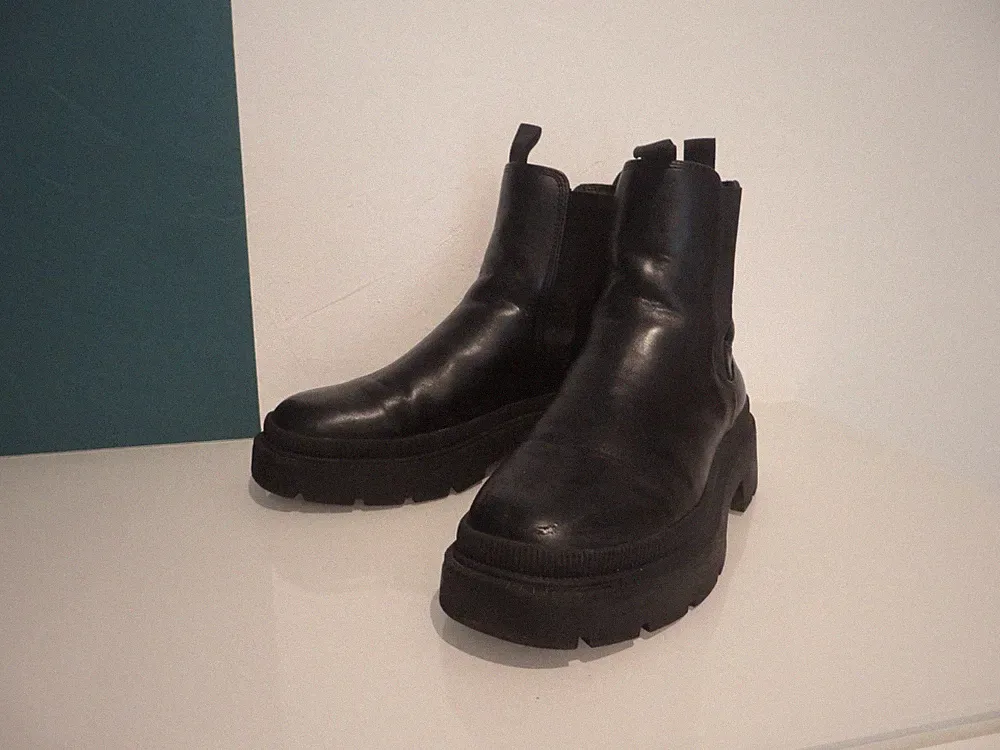 Tamaris Chunky Chelsea Boots Ankle Boots in Schwarz Gr. 40 dicke Sohle wie NEU