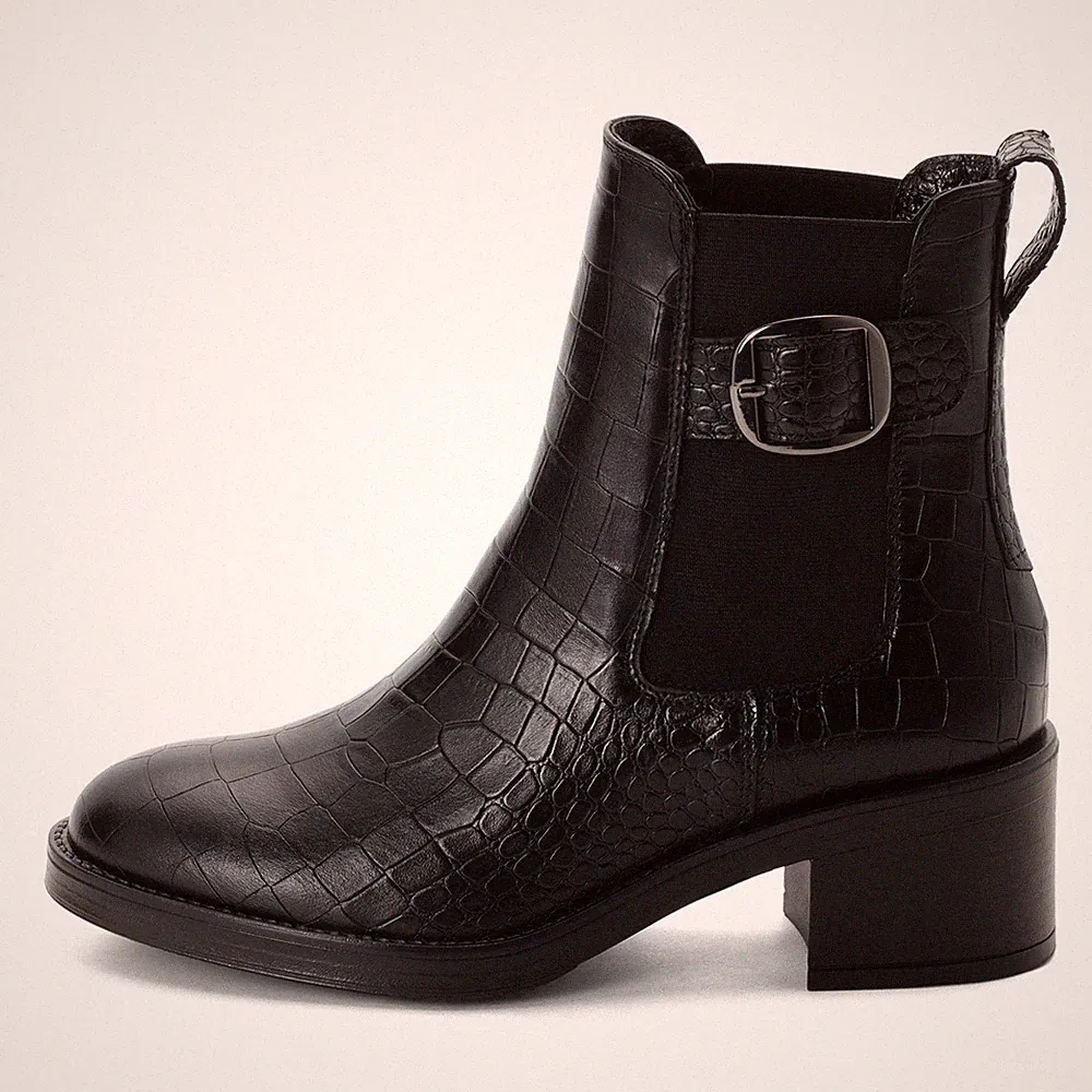 Tamaris Damen Chelsea Boot 25307 Schwarz Croco - Leder, Fußbett, Blockabsatz