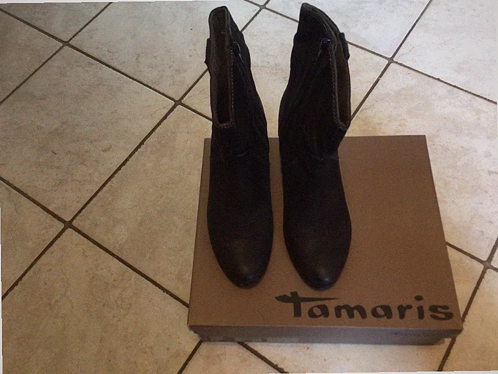Tamaris Damen Stiefelette Boots mit Absatz Gr. EU 40. Antrazit Top Zustand.
