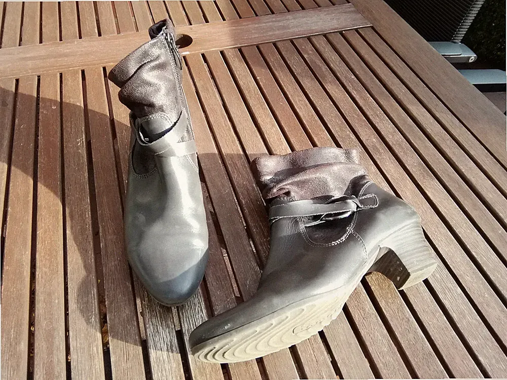 Tamaris elegante Leder Schnallen Stiefeletten Stiefel Booties braun Ledermix 40