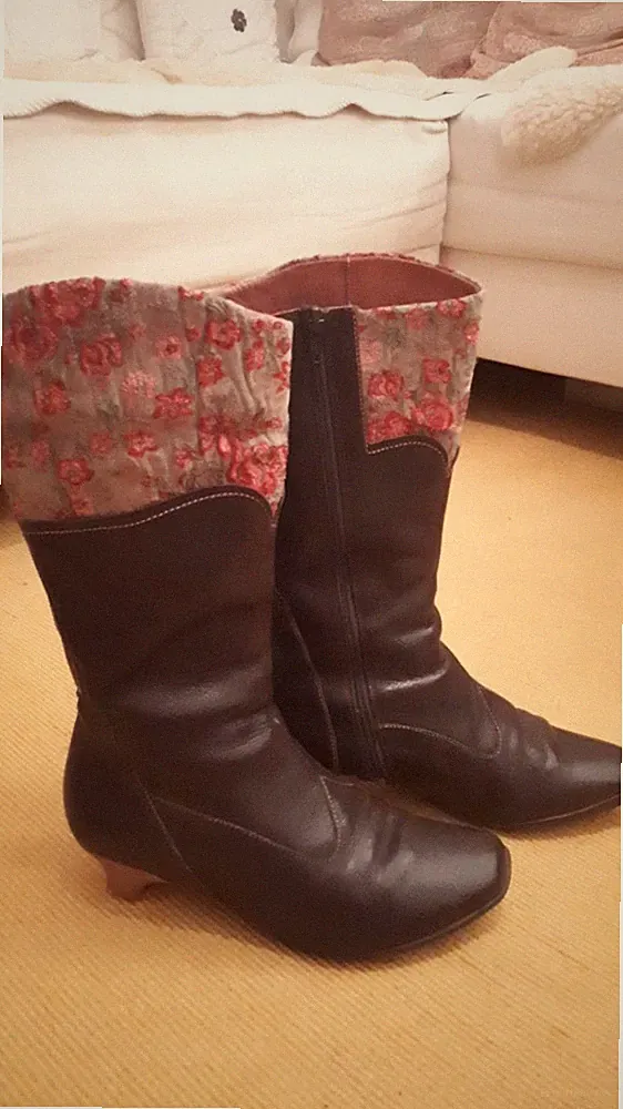 THINK! - sehr schöne Stiefel dunkelbraun Applikation echt Leder 37