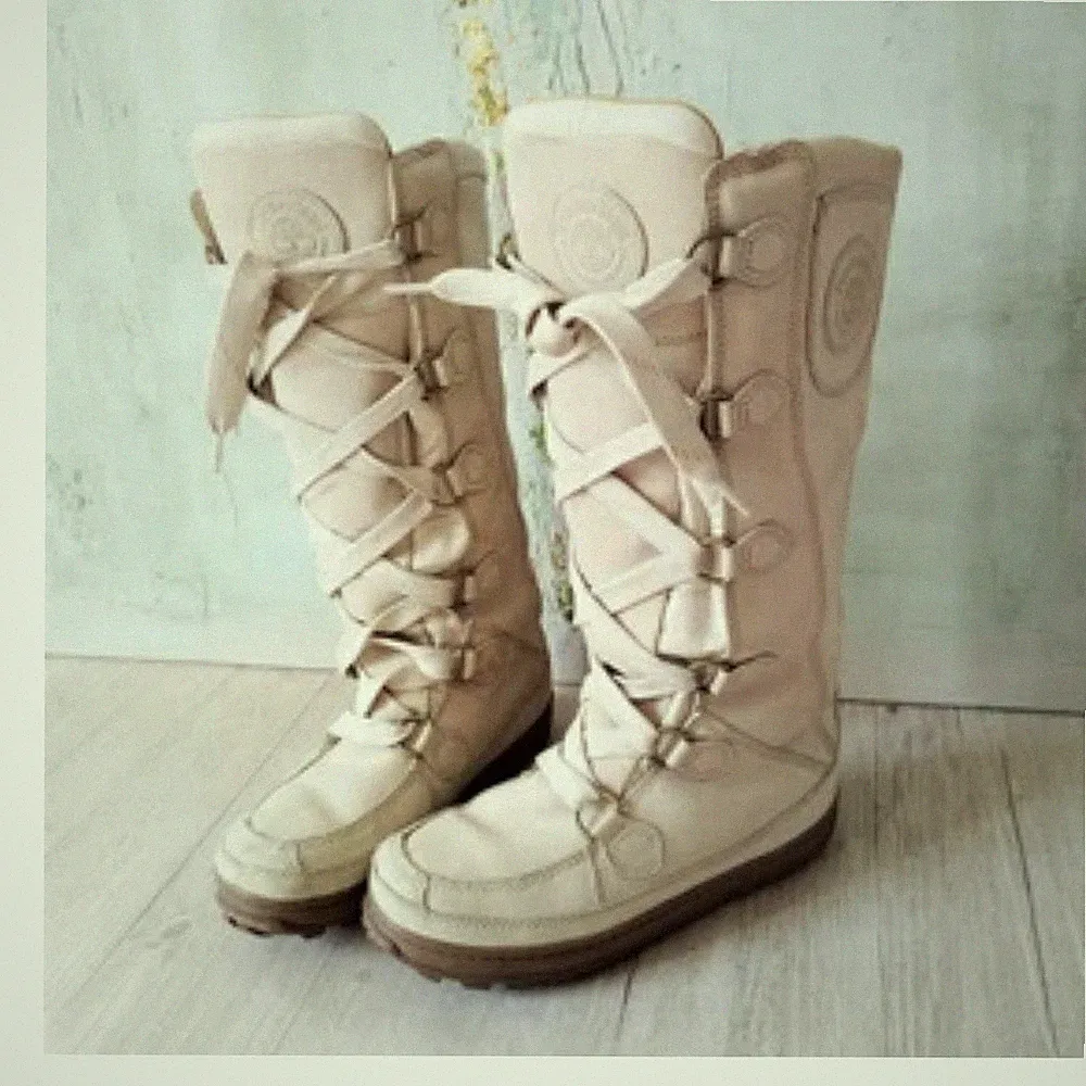 Timberland Damen Schneestiefel kniehoch beige Leder 23666 Mukluk FTB gefüttert