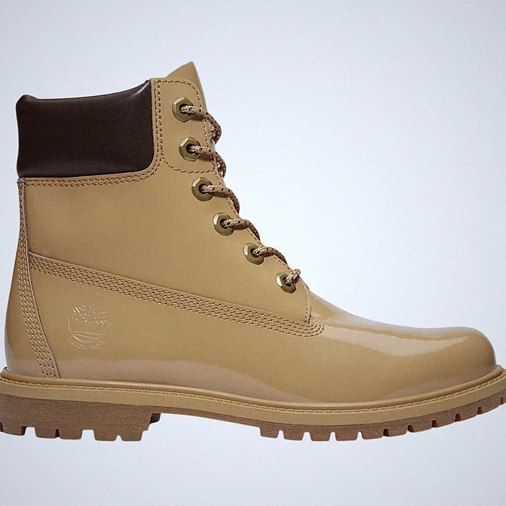 Timberland Women's Patent Leather Premium 6-Inch TB0A43F8EN0