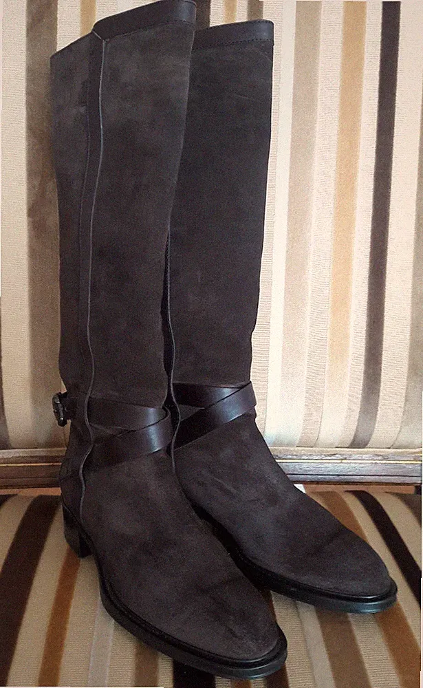 TOD'S braune Wildleder Jodhpur Stiefel Reiterstiefel mit Riemen, Gr. 37½, NEU