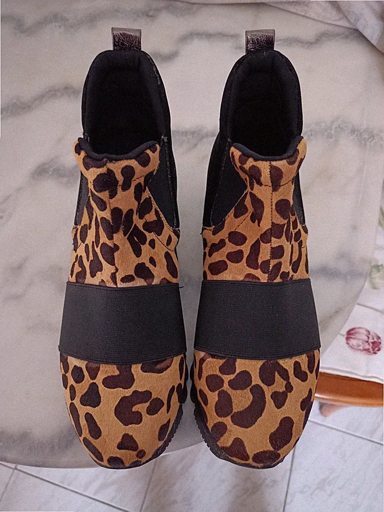 Tolle neue Leoparden Stiefeletten - Größe 40