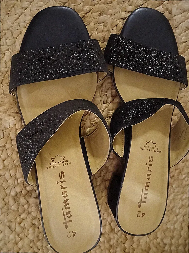 Tolle Sandalen 42 Tamaris ♥ Schwarz Glitzer Riemen Absatz 4 Pantoletten edel top