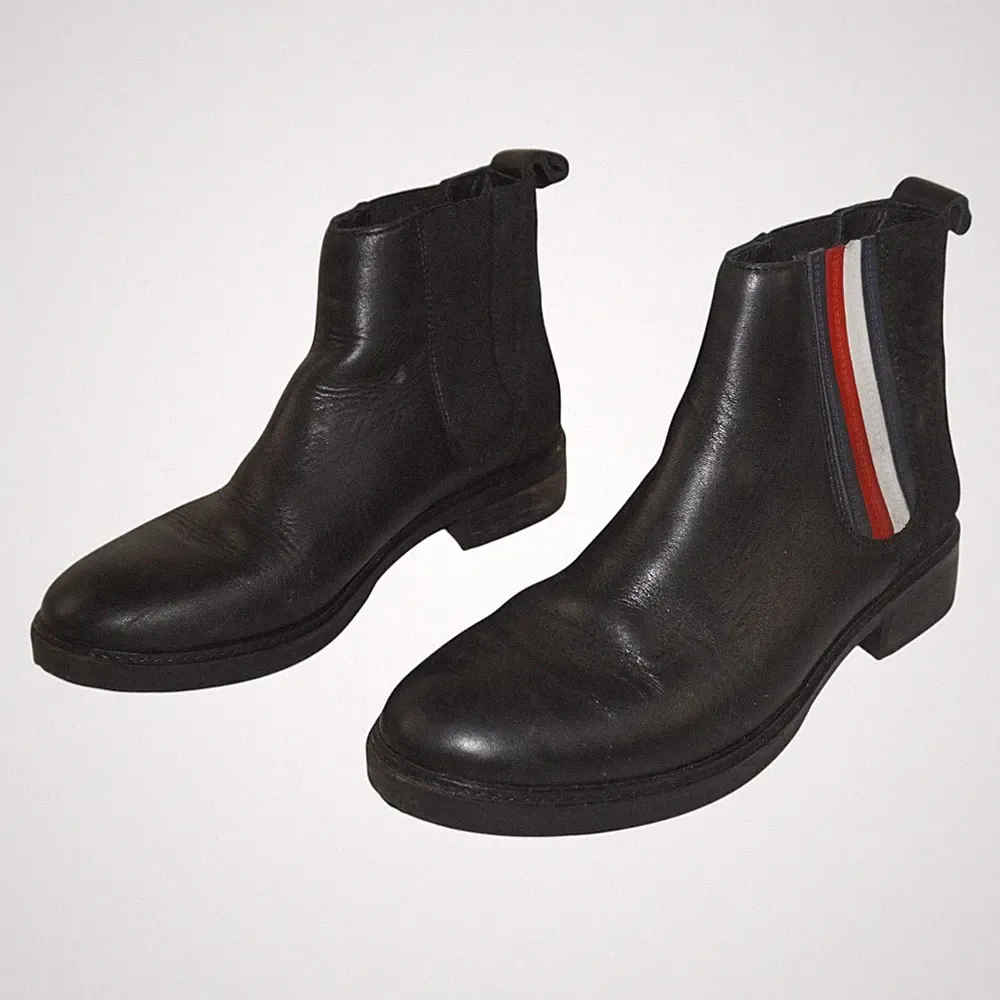 Tommy Hilfiger 37 Damen Chelsea Boots Sporty Monogram Flat Schwarz Leder