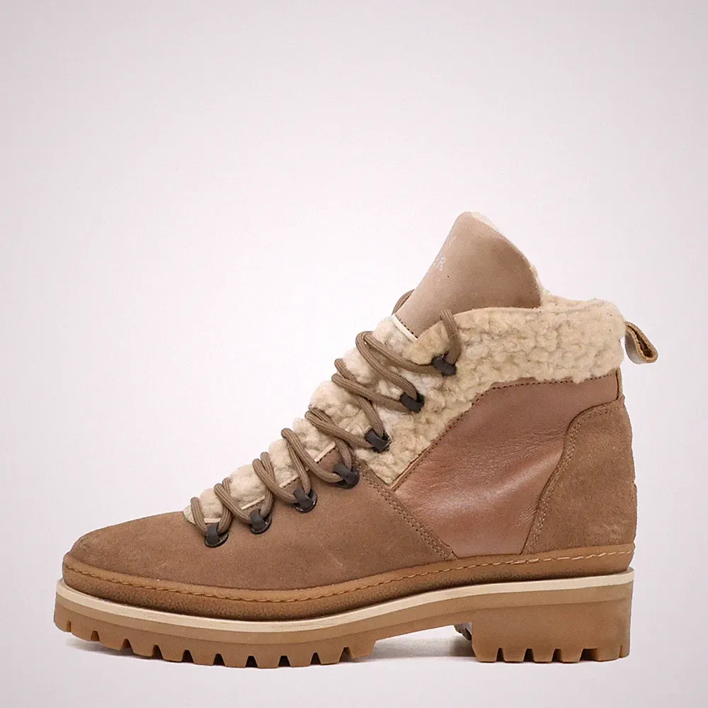 2 cm Bootie