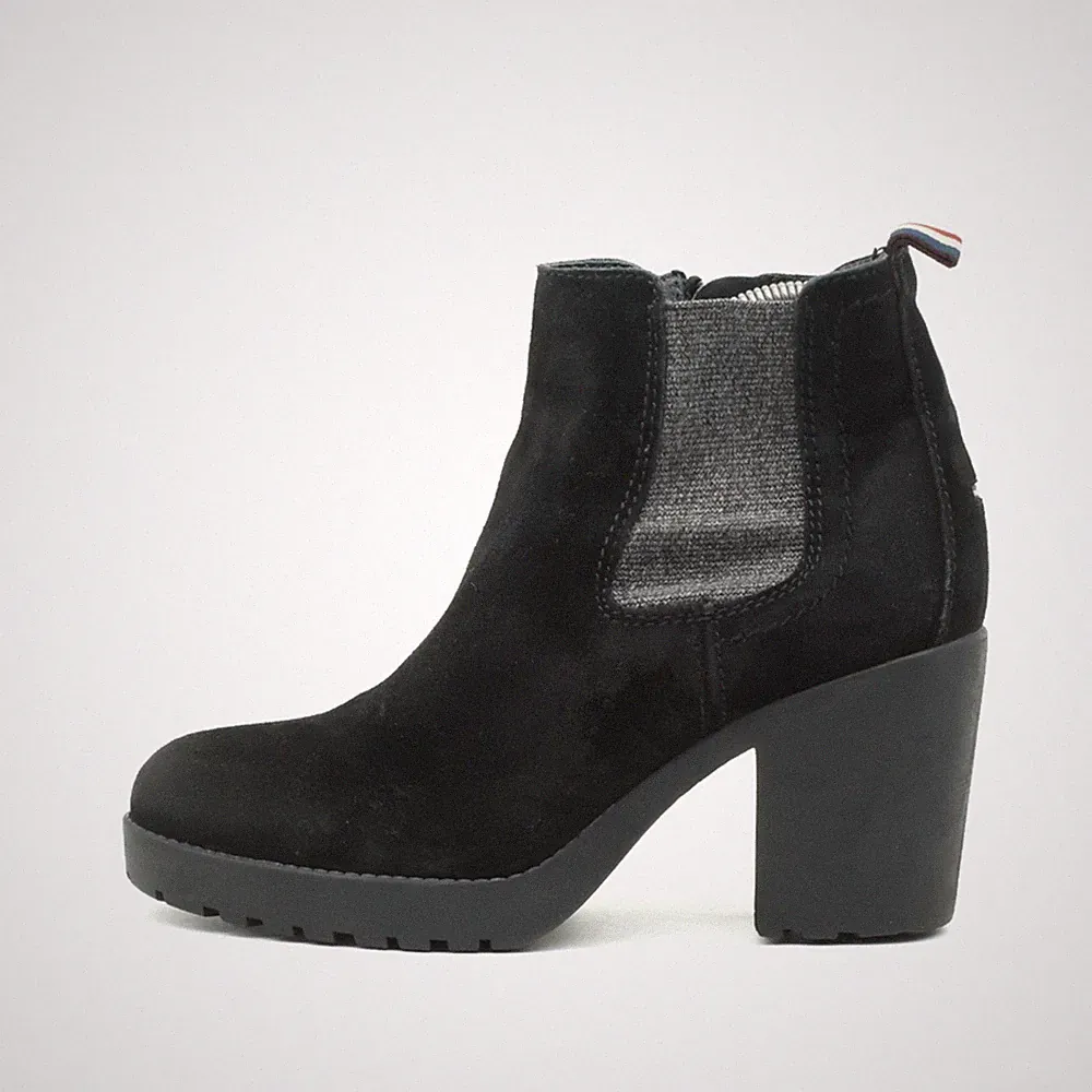 Tommy Hilfiger Damen FW0FW01556 Stiefeletten Schwarz Chelsea Boots EU 36