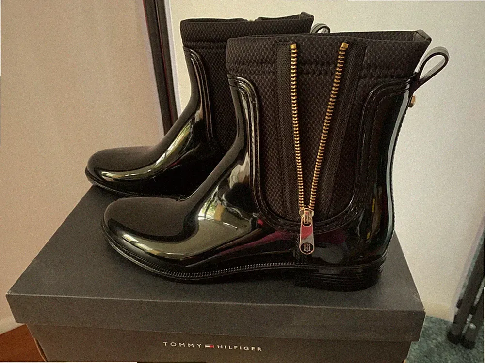 Tommy Hilfiger Gummistiefel Halbschaft Damen gr.41 schwarz NEU
