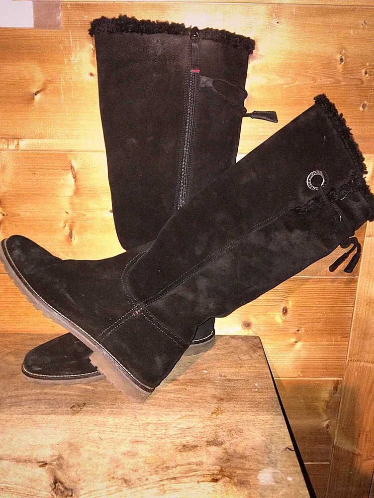 Tommy Hilfiger Stiefel Größe 40 Wildleder Schwarz gefüttert