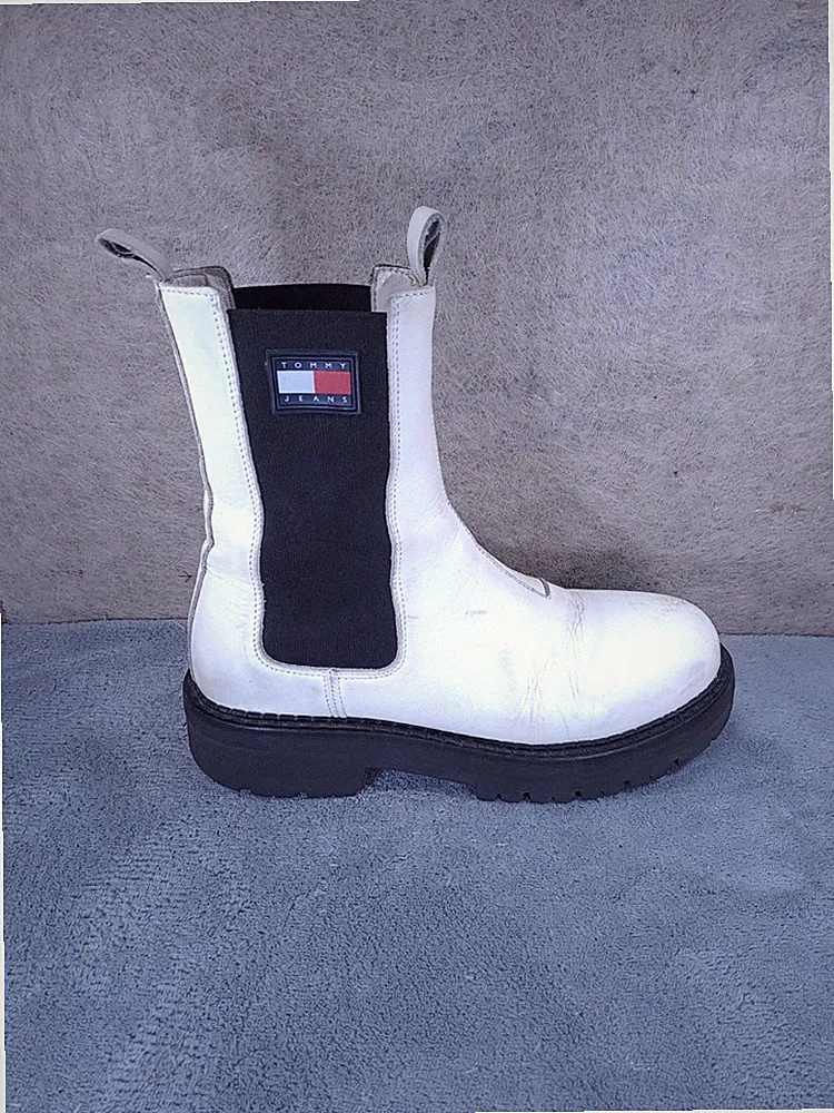 Tommy Jeans Damen Stiefeletten mit Absatz Gr. 39 weiß