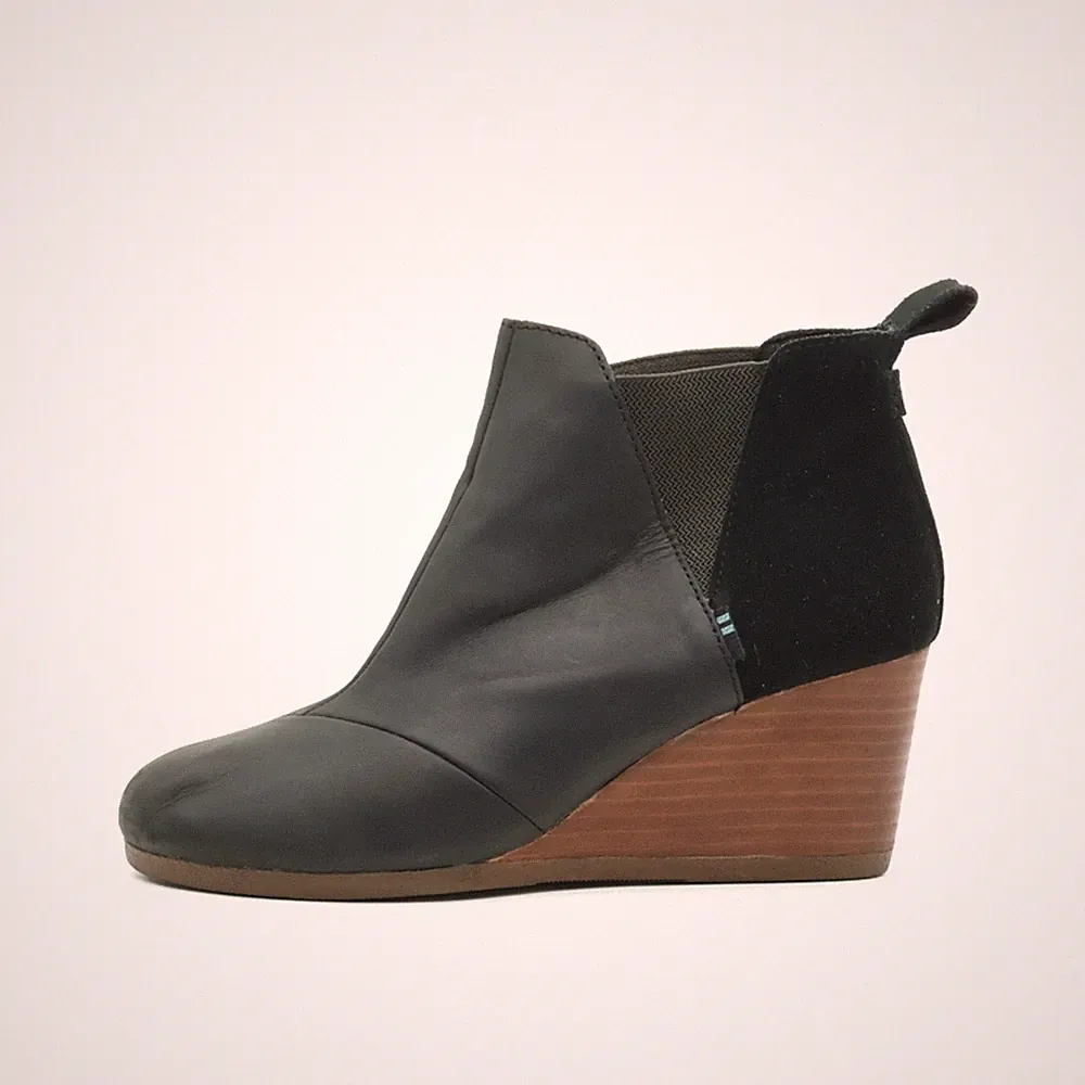 TOMS Damen Chelsea Wedge Boot Stiefeletten Schwarz Leder Branding Boots EU 36.5