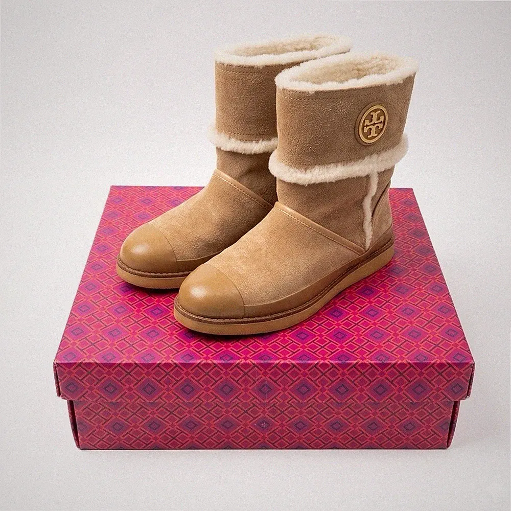 Tory Burch Deep Split Suede Shearling Boots Camel Honey 283 Real Fur US 6 w/Box