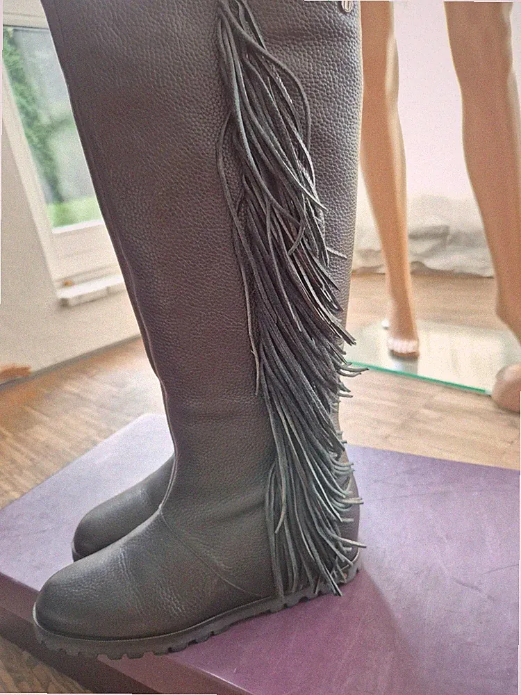 Traumhafte edle Winterstiefel LAUREL Lammleder und-fell Fransen Neupreis 499,90
