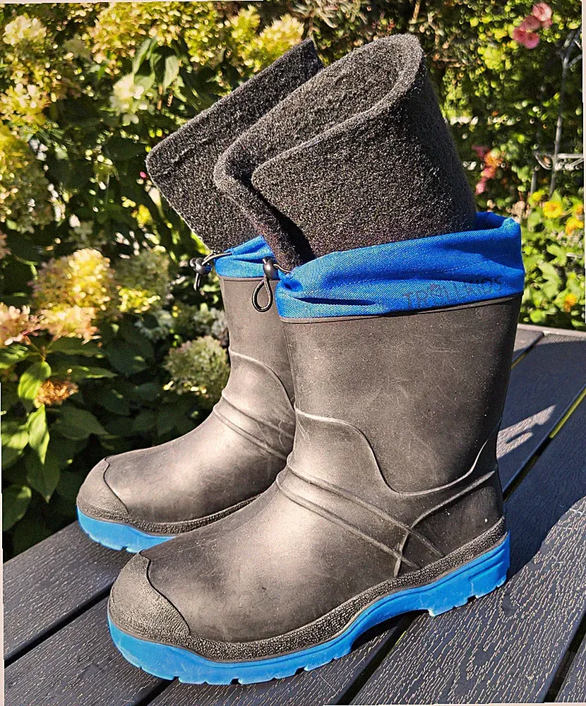 Trollkids Kinder Gummistiefel gefüttert Filz-Innenschuh Schwarz/Blau EU 38