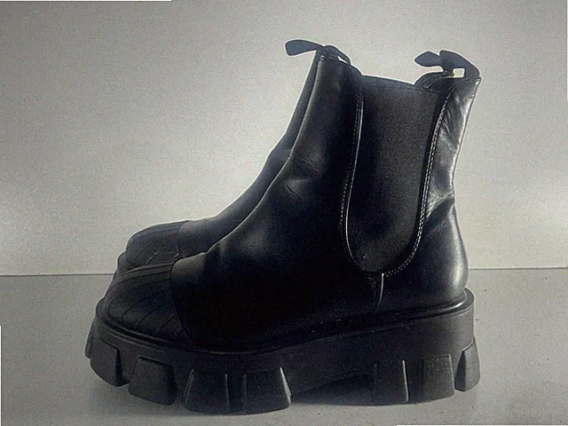 Truffle Collection Damenschuhe 5 (38) schwarz Kunstleder klobige Sohle Stiefel - E69