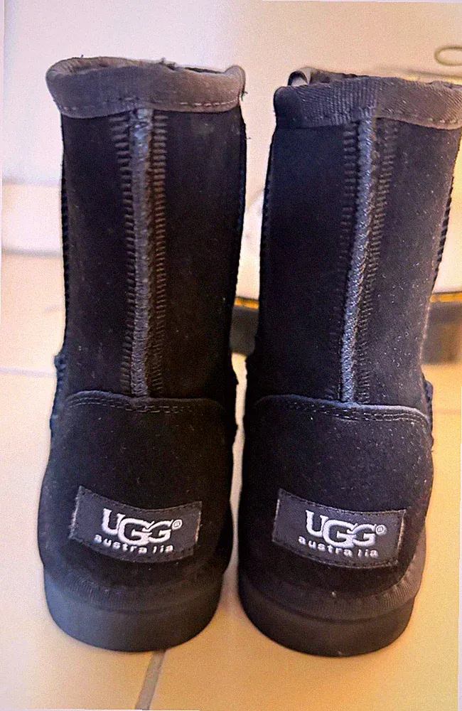 UGG Australia Damen Knöchelstiefel Wildleder Lammfell schwarz EU 35 flach