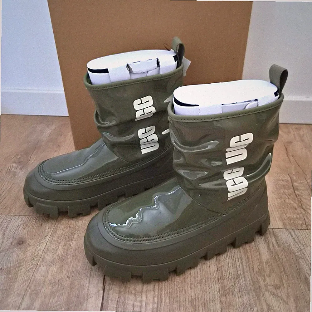 UGG Classic Brellah Mini Damen Gummistiefel gefüttert Grün EU 37 US 6