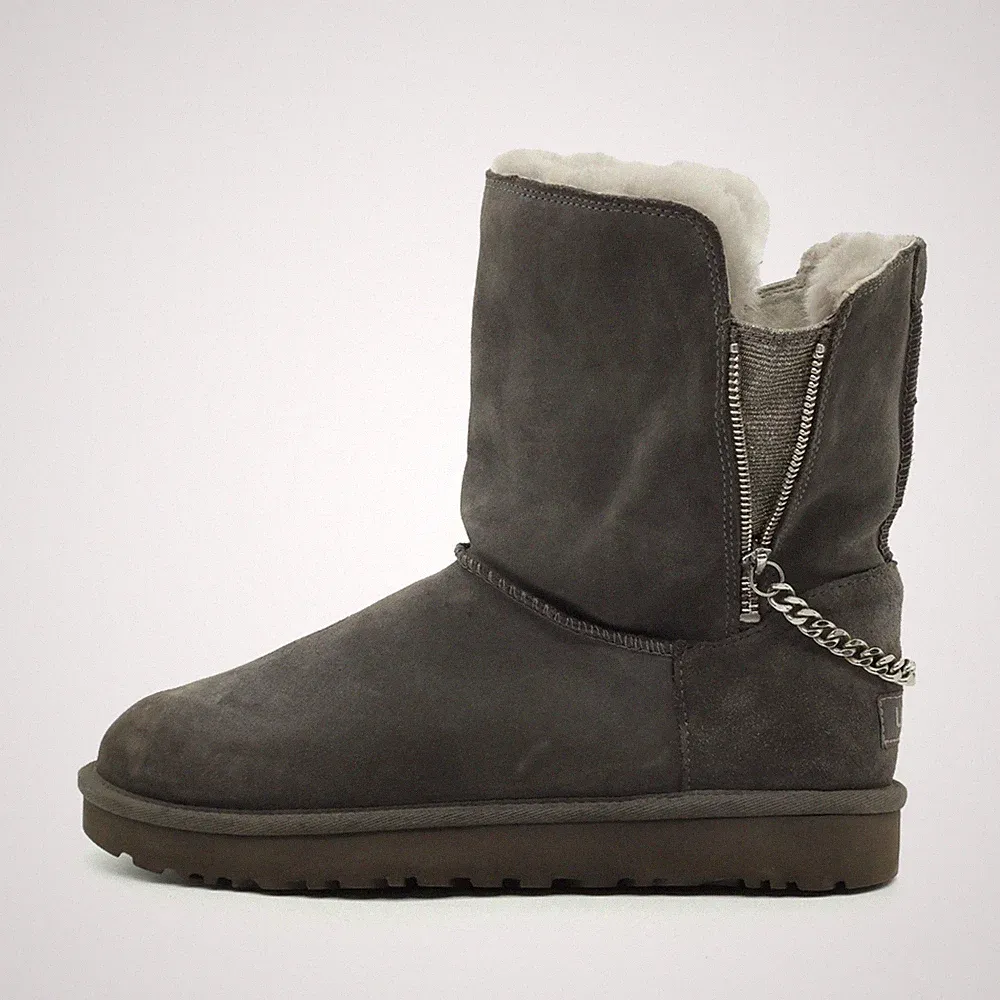 UGG Damen Classic Boot Chain Stiefel Schwarz Mittel Lammfellfutter EU 40