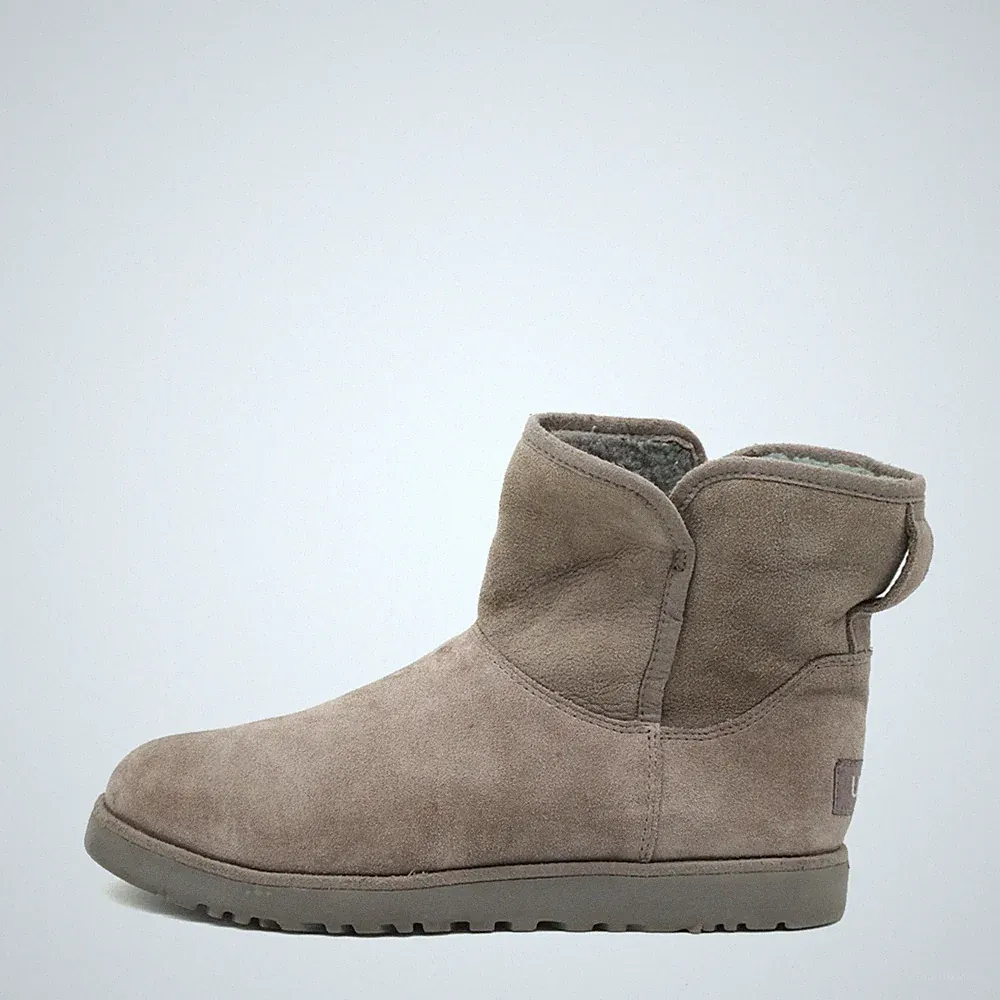 UGG Damen Classic Kurz Stiefel Braun Wildleder Halbhoch Warm gefüttert EU 38