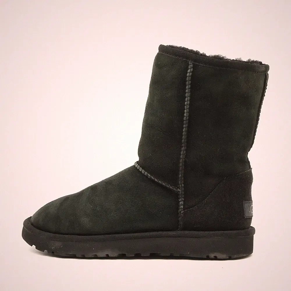 UGG Damen Classic Short Stiefeletten Schwarz Wildleder Kurzschaft Stiefel EU 37