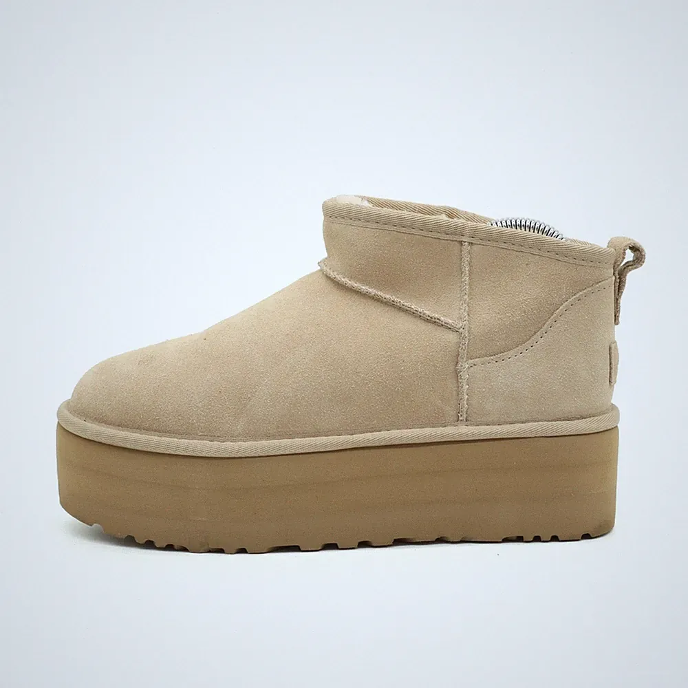 UGG Damen Classic Ultra Mini Platform Stiefeletten Beige Plateau Boots EU 39