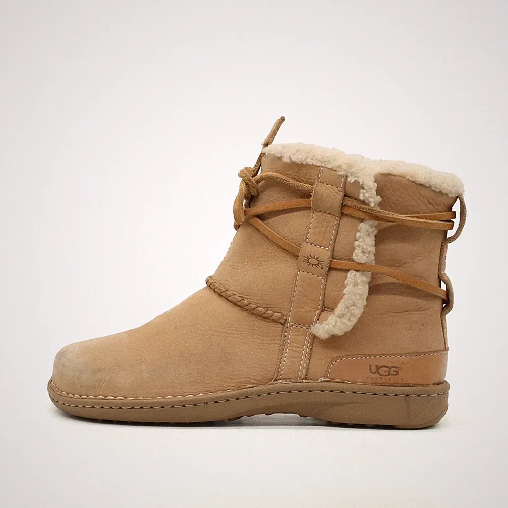 UGG Damen SN 1617 Stiefel Beige Leder Knöchelhoch Classic Stiefeletten EU 39