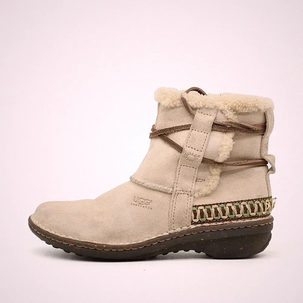 Beige Kurzschaft