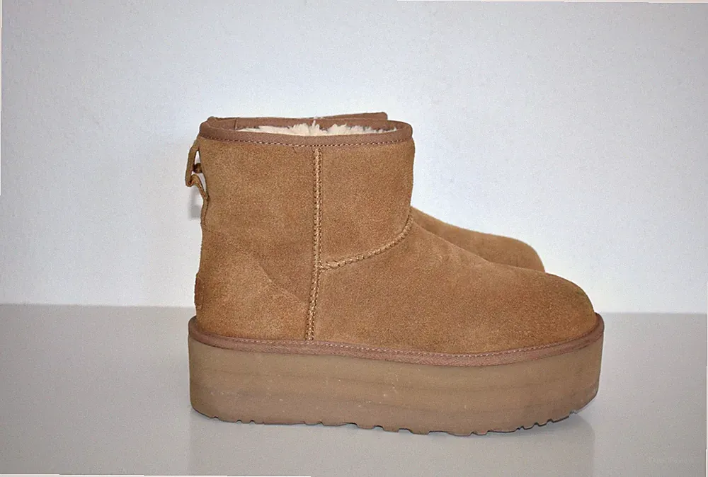 UGG 🤍 Damen Stiefel Classic Ultra Mini Plattform - wie NEU - Größe 40 - Cognac