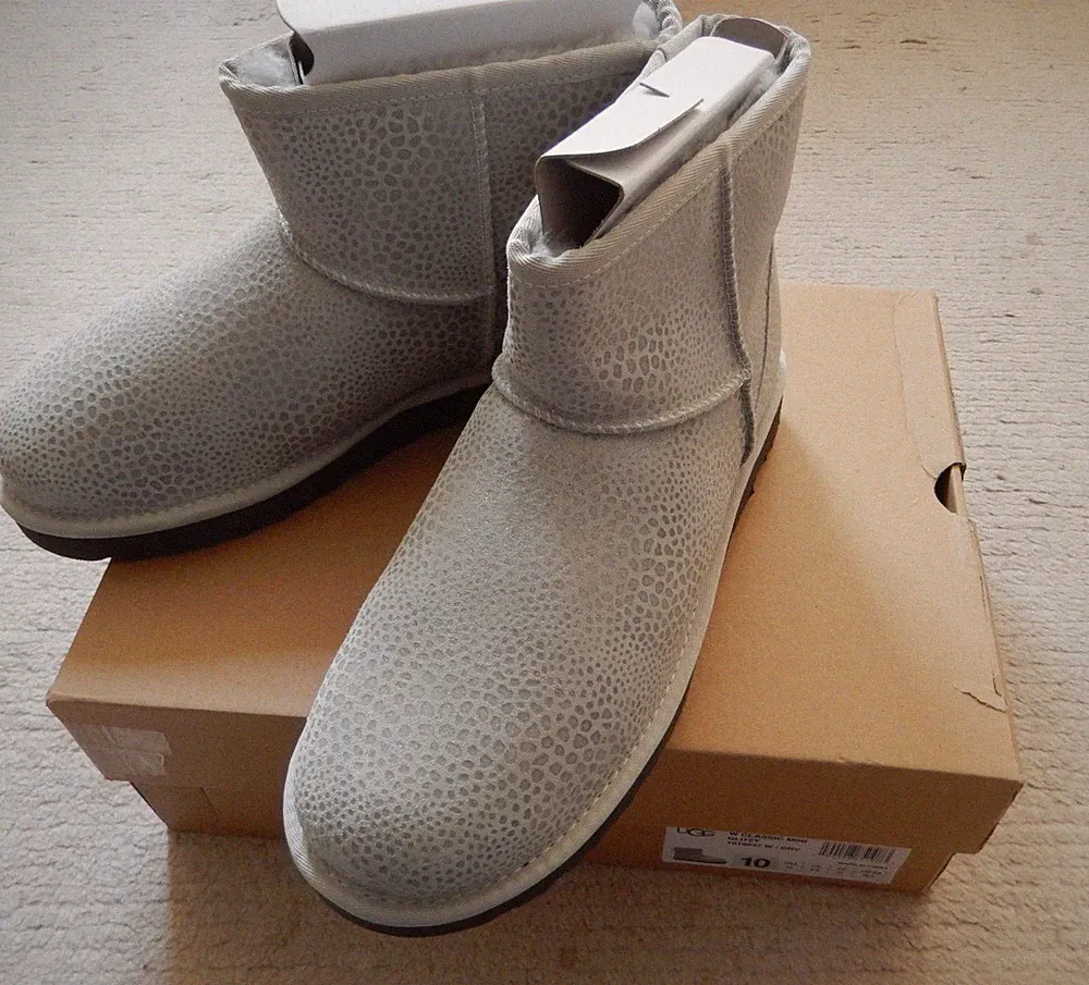 UGG, Damenstiefeletten, Gr. 10, Echtleder, Neu