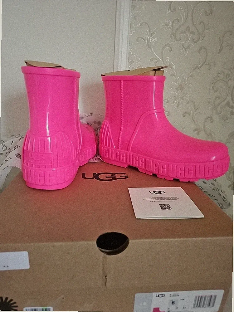 UGG Gr.37 Gummistiefel, Stiefeletten, Regen Boots, Waterproof NEU, magenta