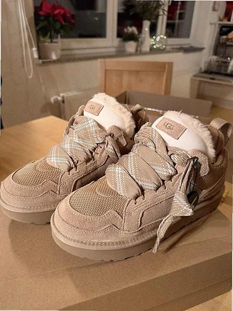 UGG LOWMEL SAND Größe EU 40 Neu Ungetragen