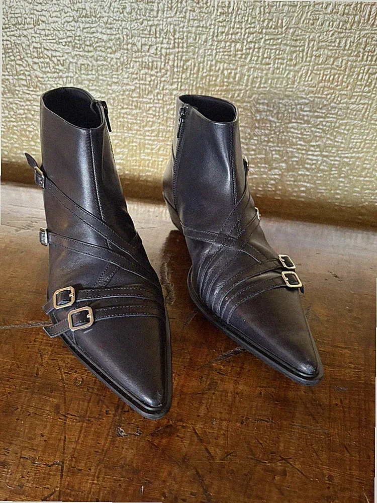 Spitze Form Gummistiefel