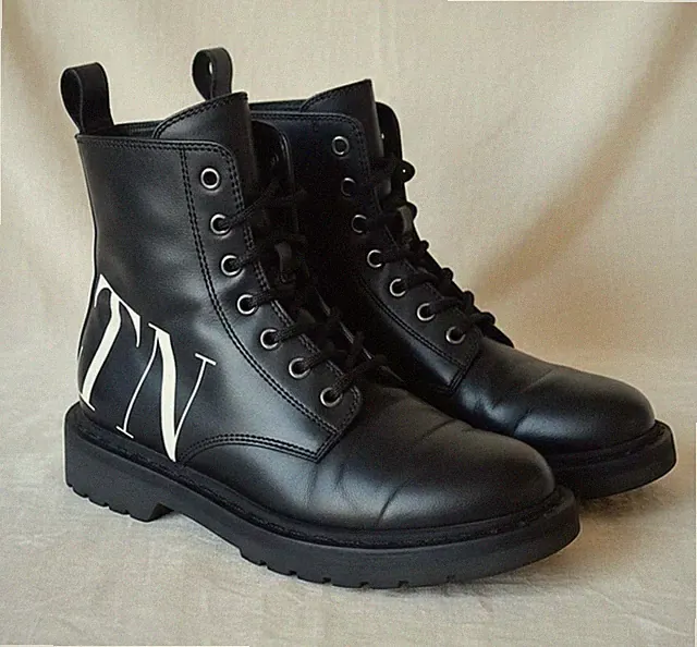 Valentino Garavani Stiefel VLTN Combat Boots Leder schwarz Gr. 37