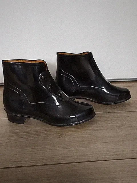 Vintage Superga Regenstiefel schwarz