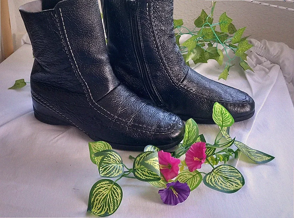 VITAform Damen Stiefeletten Gr. 40 Stiefel Schwarz Knautschlack Leder Komfort