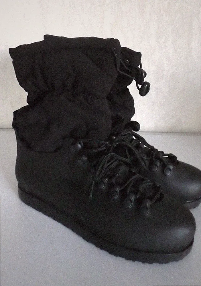 Kunststoff Schneestiefel