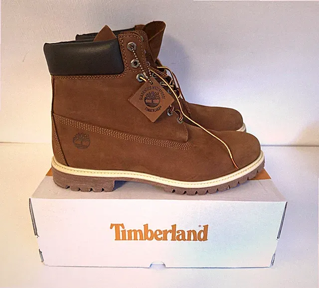 Wasserdichter Timberland® Premium 6-Inch Boot für Herren in Dunkelgelb - NEU