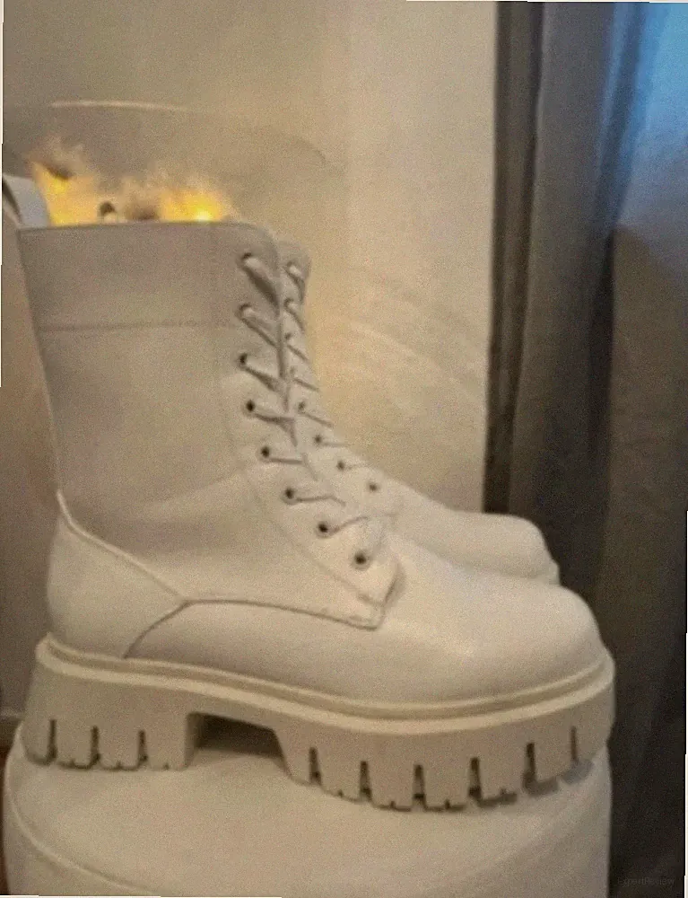 Weiße Damenboots zum Schnüren in Größe 41, sehr guter Zustand/ Neu