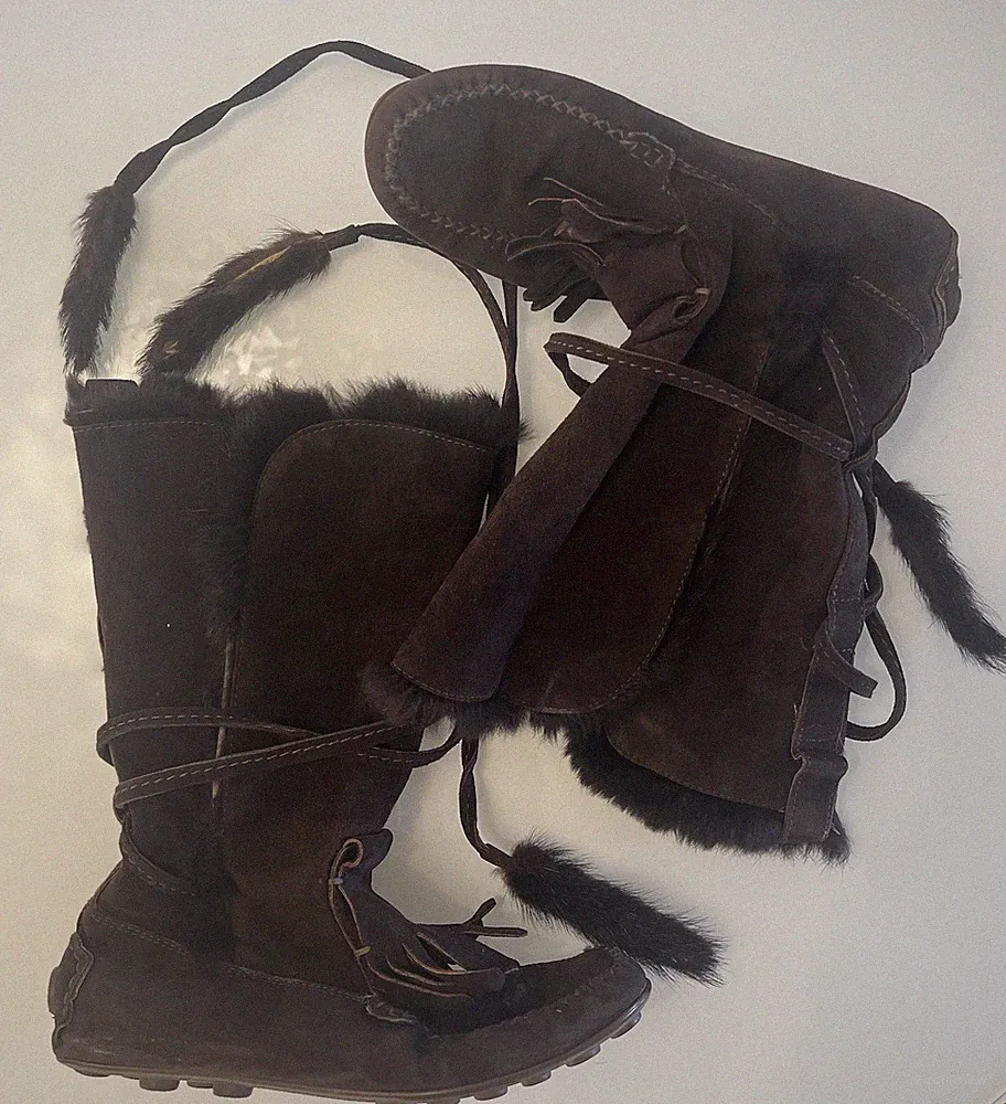 Yves Saint Laurent Damen Stiefel Wildleder braun mit Fell gefüttert
